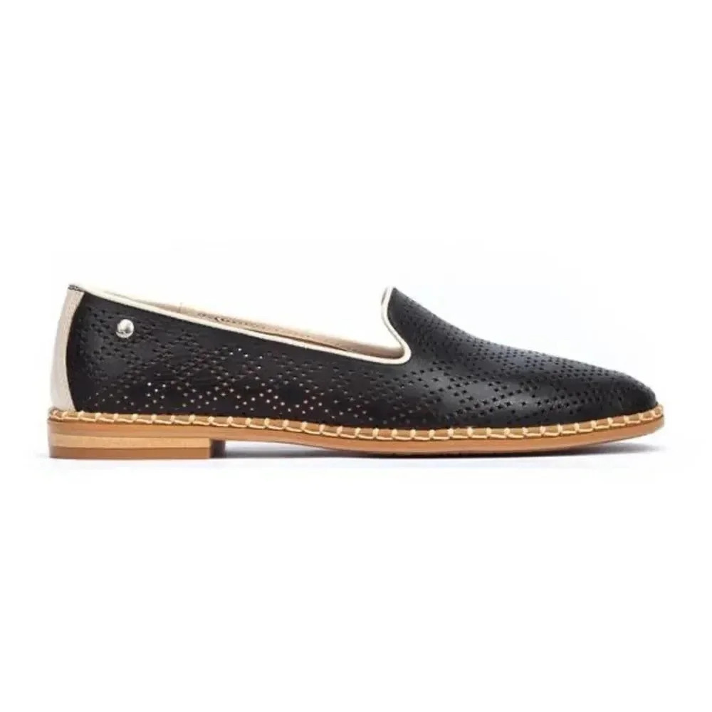 Pikolinos Merida Punched Leather Loafers